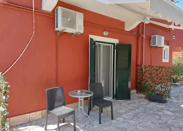 Niki Thalia Close To Corfu Town * Virós