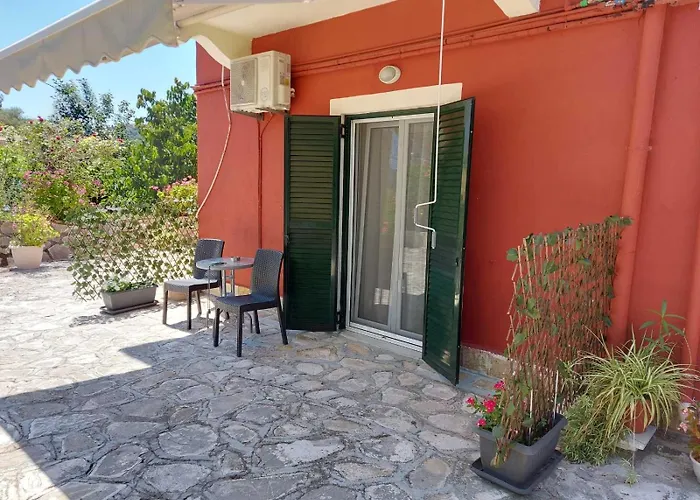 Niki Thalia Close To Corfu Town Virós